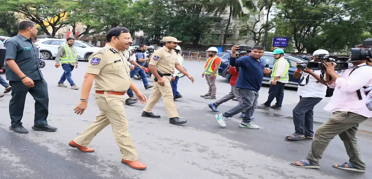 Hyderabad Commssioner of Police VC Sajjanar