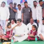 Ponnam Prabhakar at Raj Bhavan Govt School