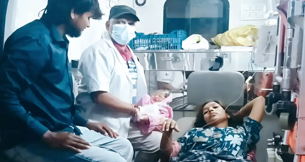 Uppal Woman Gives Birth Inside 108 Ambulance